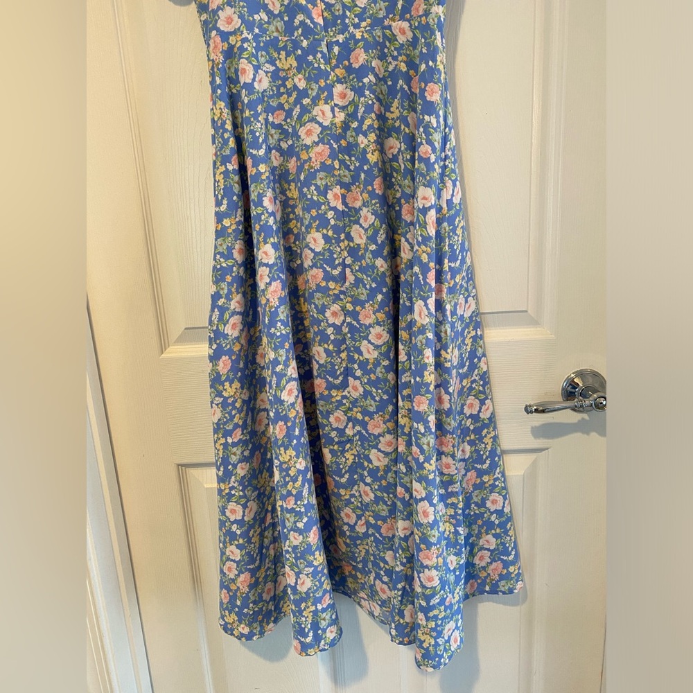 NWT Forever 21 Milkmaid Cottage core Blue Floral midi dress size small - Picture 9 of 16